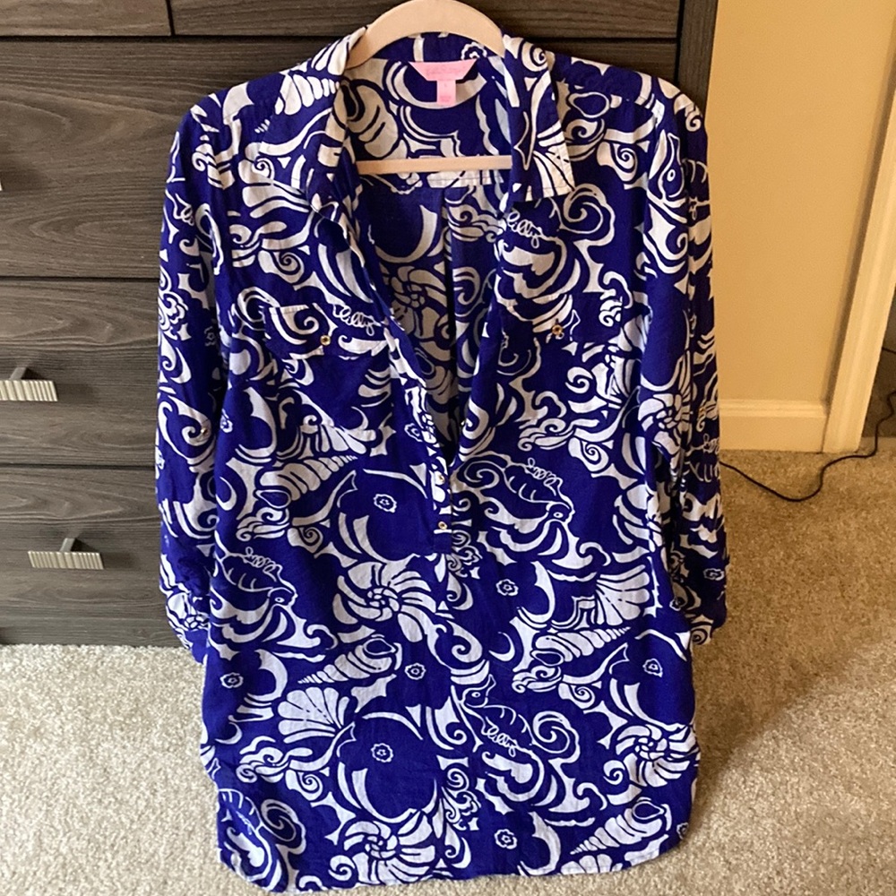 Lilly Pulitzer blue and white tunic, L
